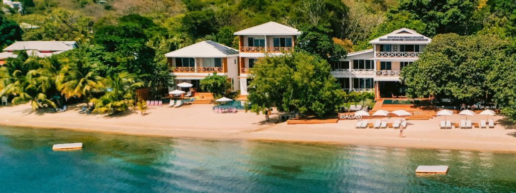 The-Best-Activities-to-Do-in-Roatán-